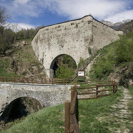 Grenier Du Coeur Appartement Aosta Buitenkant foto