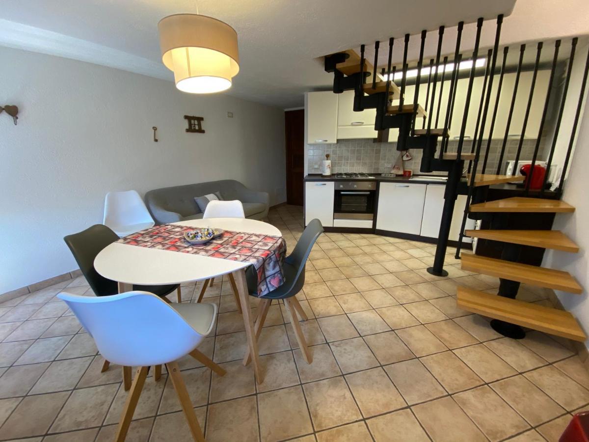 Grenier Du Coeur Appartement Aosta Buitenkant foto