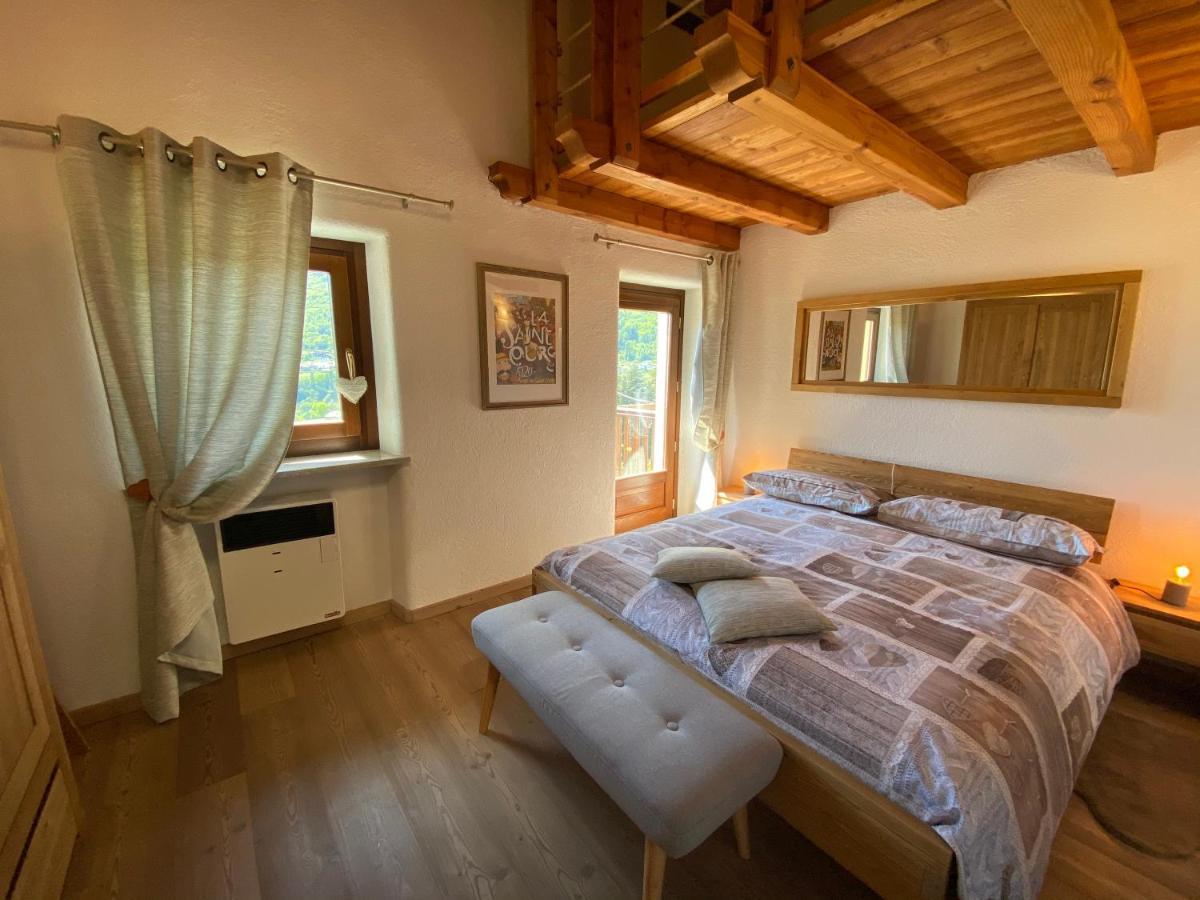 Grenier Du Coeur Appartement Aosta Buitenkant foto