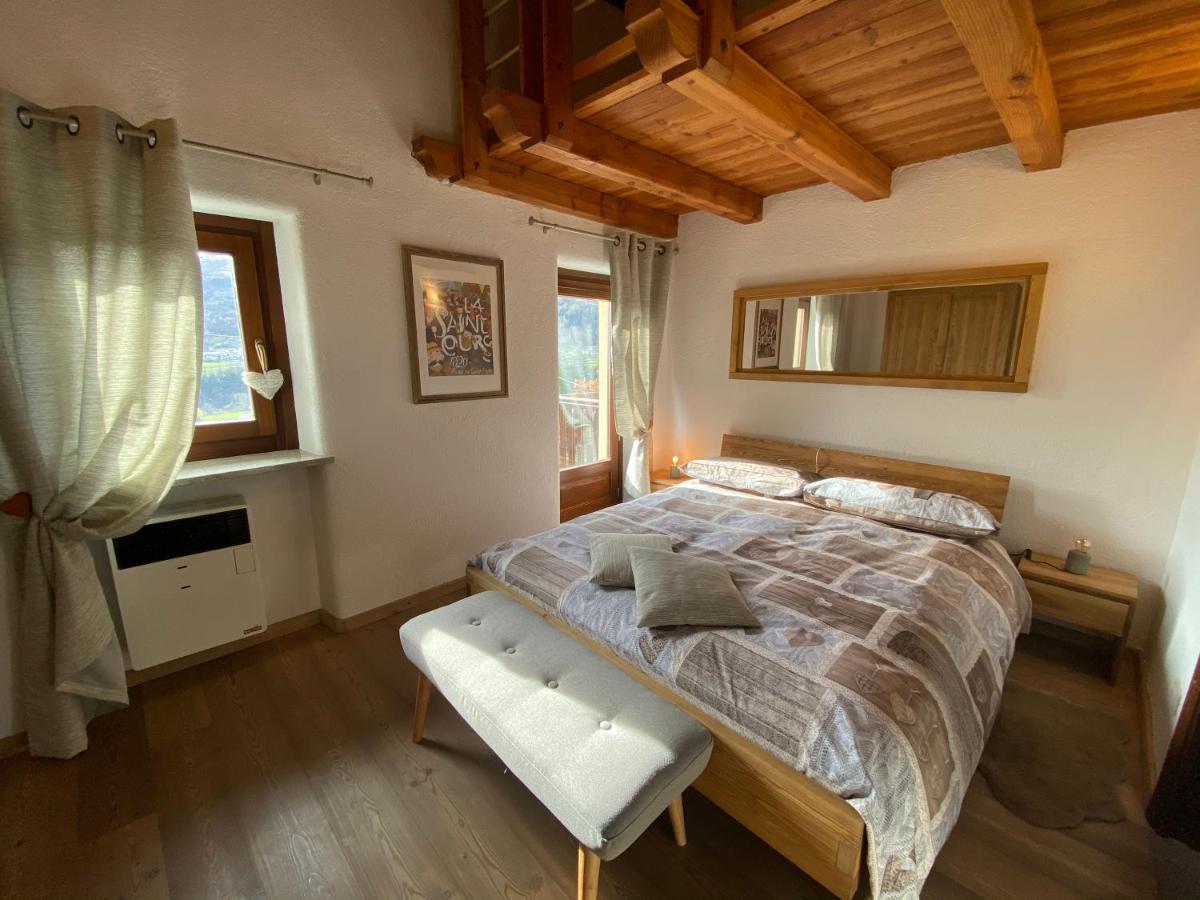 Grenier Du Coeur Appartement Aosta Buitenkant foto