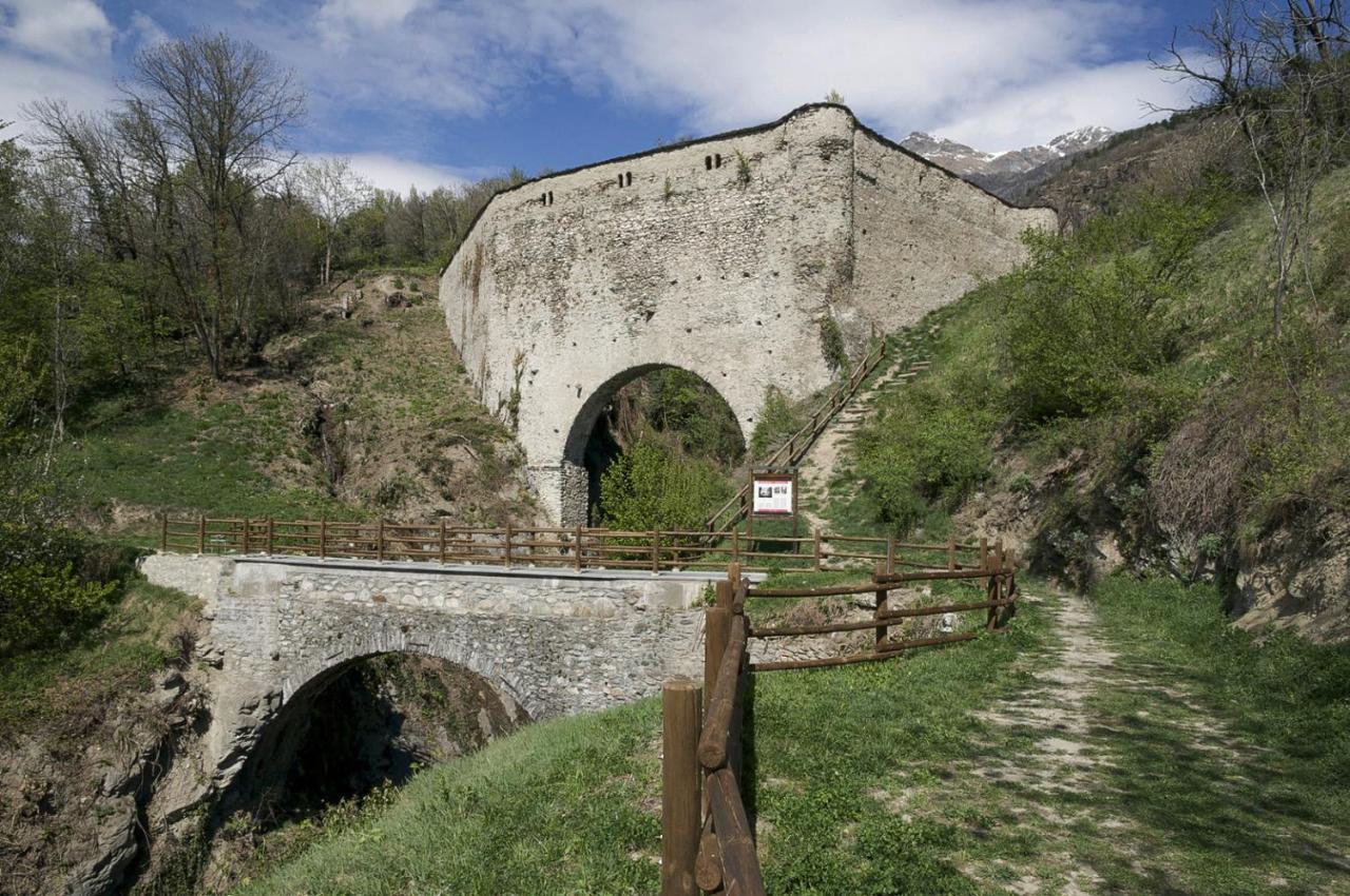 Grenier Du Coeur Appartement Aosta Buitenkant foto