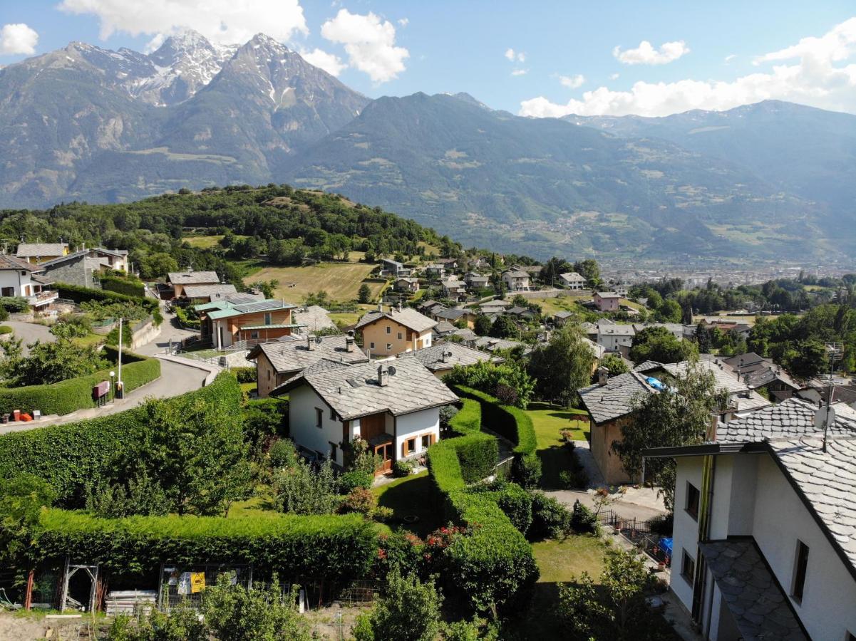 Grenier Du Coeur Appartement Aosta Buitenkant foto